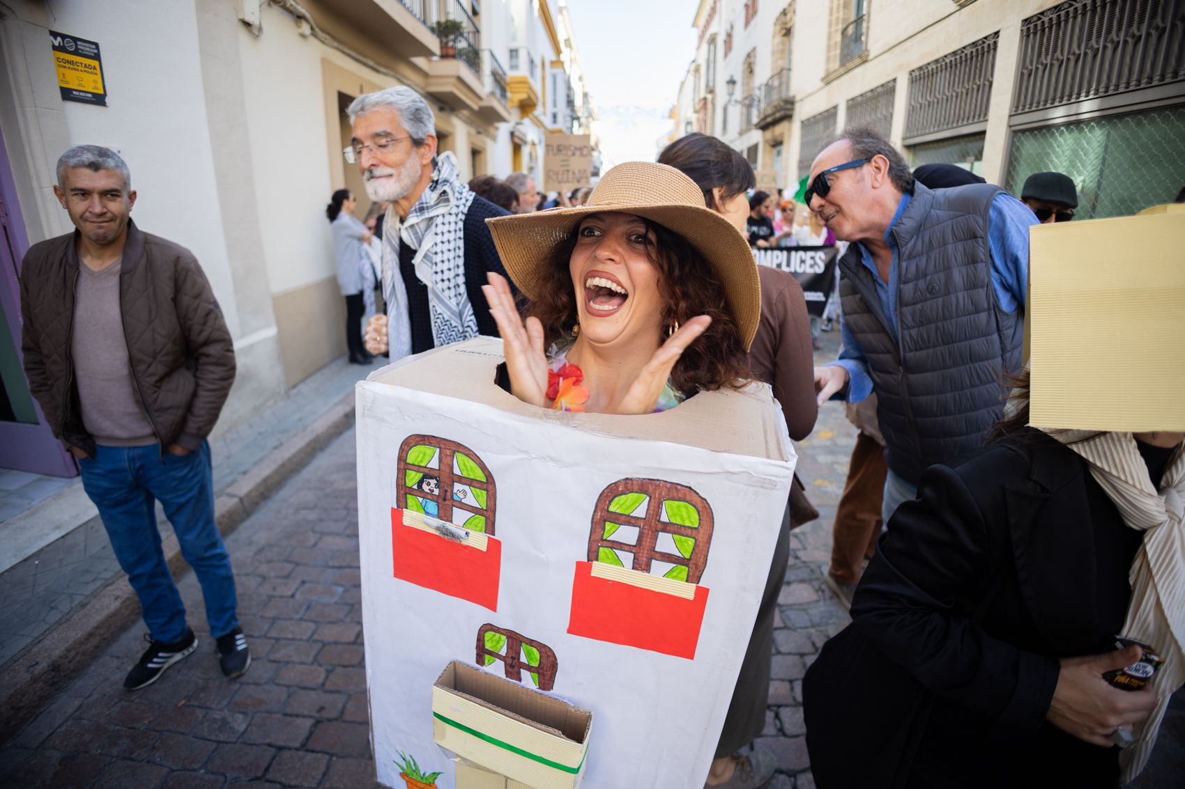  Multitudinaria manifestación por el derecho a una vivienda digna en Jerez