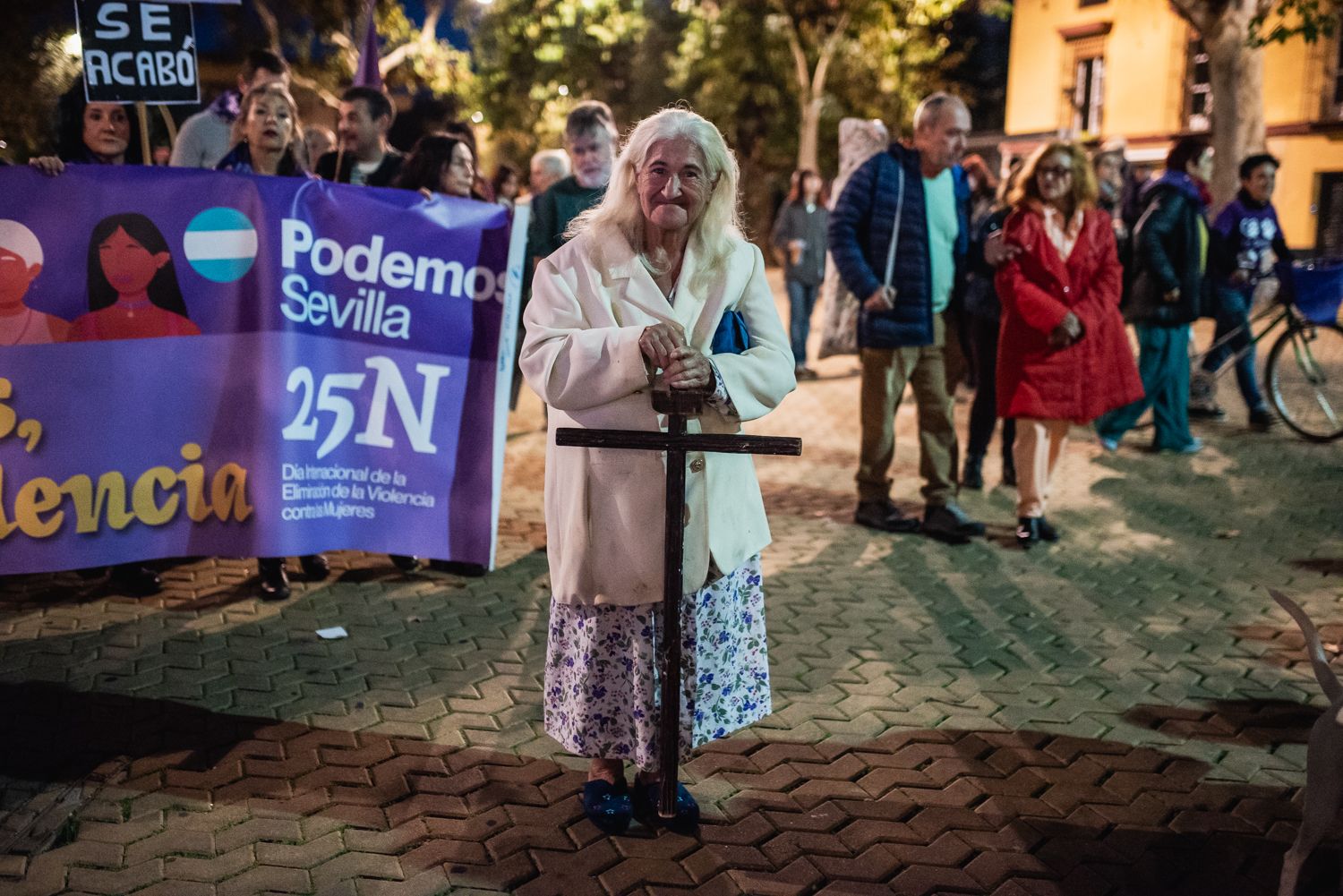 Así ha sido la manifestación por el 25N en Sevilla.