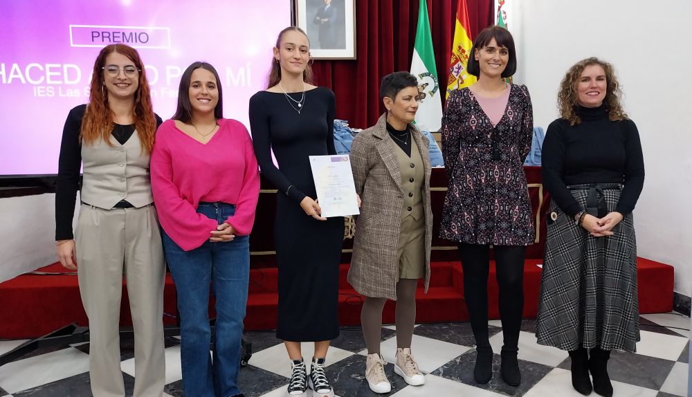 Alumnado premiado del IES Las Salinas de San Fernando.