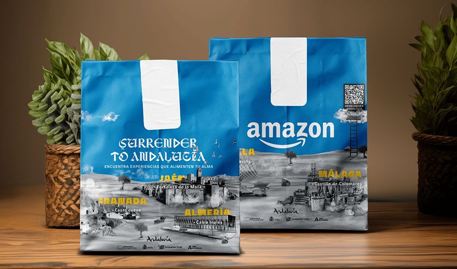 Bolsas de Amazon promocionando Andalucía con motivo del Black Friday.