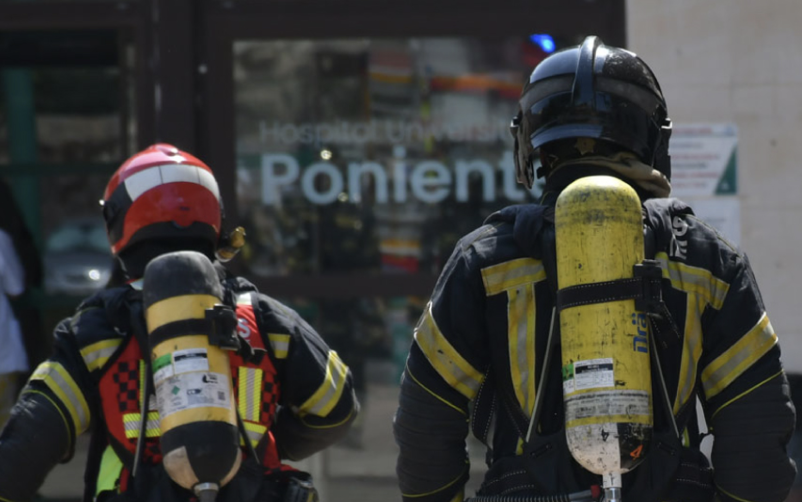 Bomberos de Almería, en una imagen de archivo. Un trágico incendio se ha cobrado la vida de dos personas.