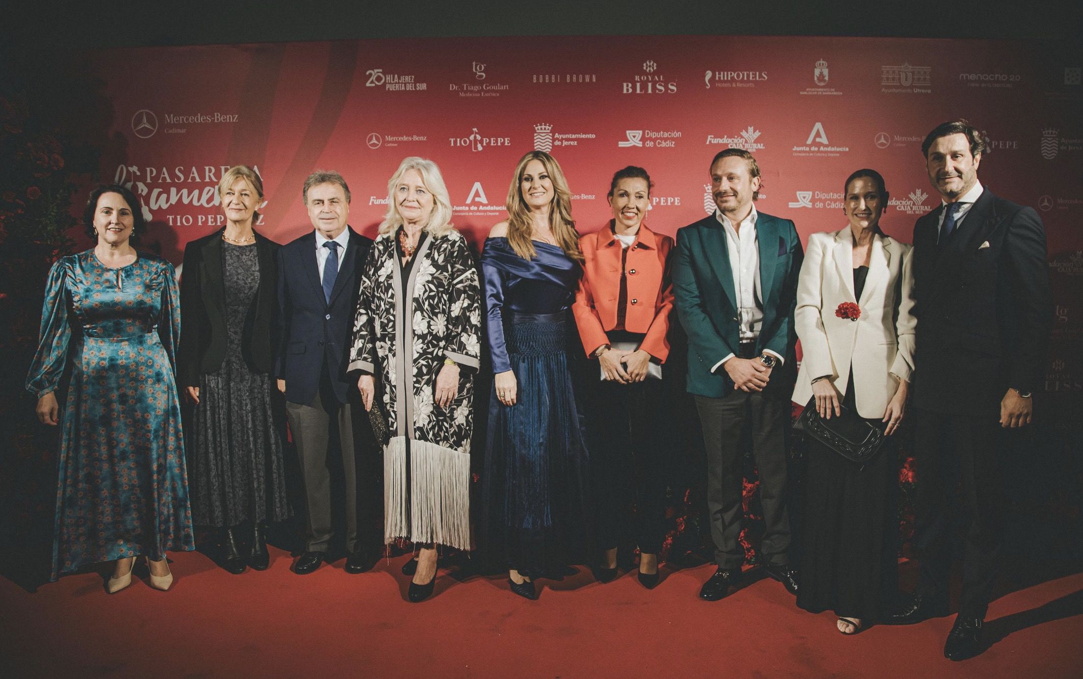 Foto de familia tras la presentación de la próxima edición de la Pasareal Flamenca Jerez en 2025.