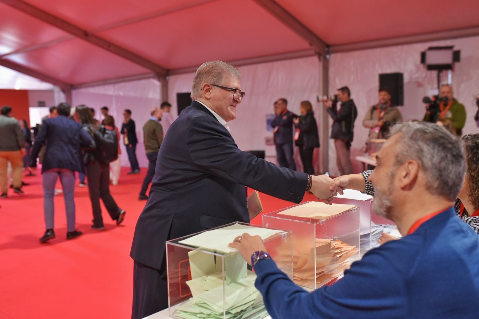 El cierre del congreso federal del PSOE que se celebra en Sevilla.