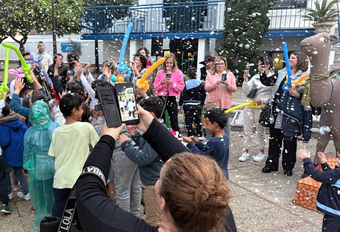 Cada tarde nevará en la Plaza de Navidad del Hospital San Juan Grande en Jerez.