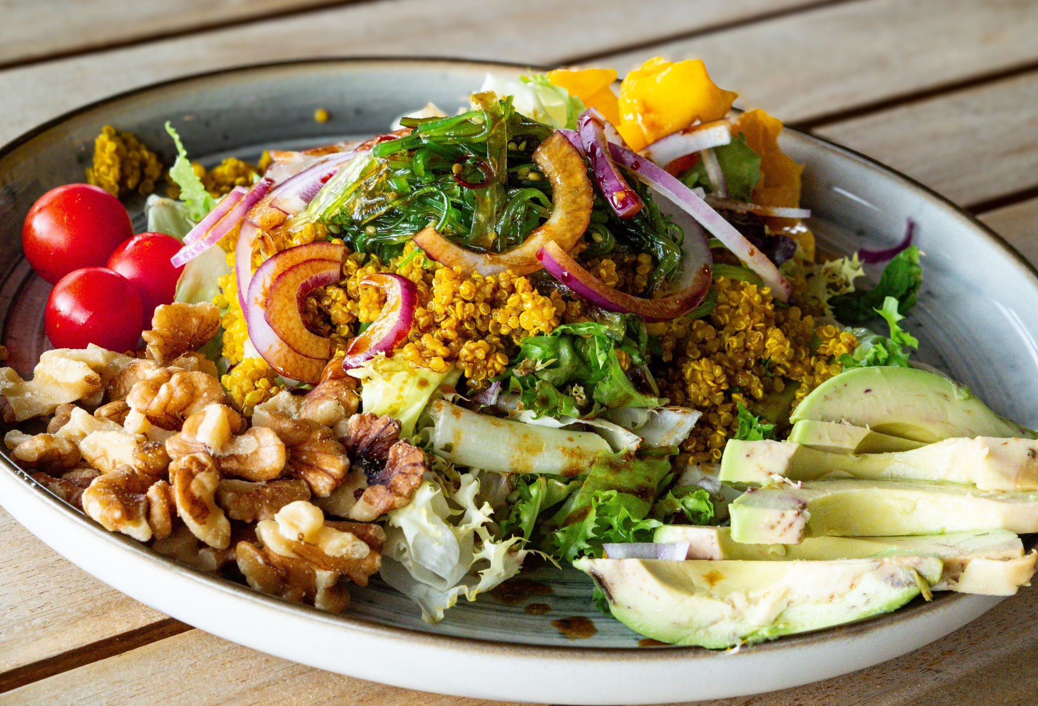 Una de las ensaladas que se pueden degustar en playadulce.