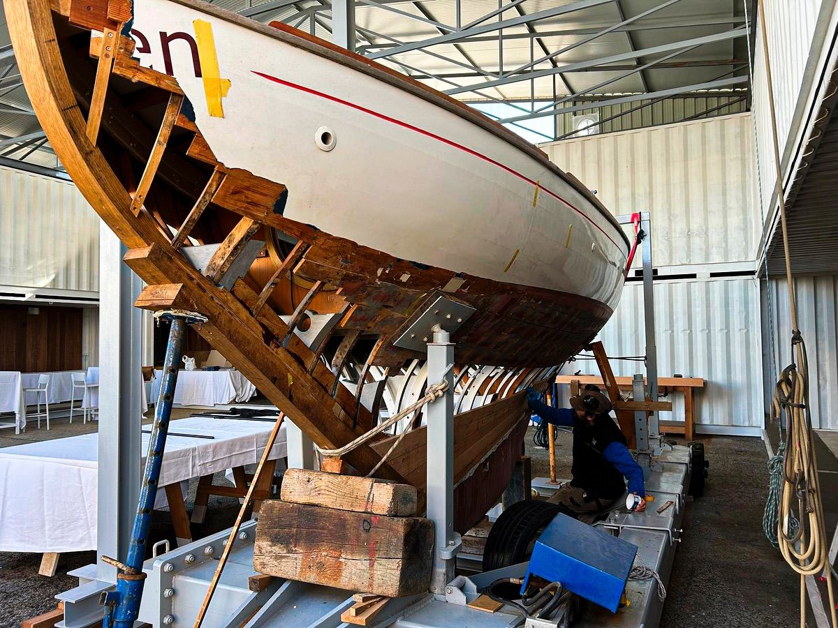 La Fundación Vela Clásica de España inaugura la nave de la Atarazana en El Puerto.