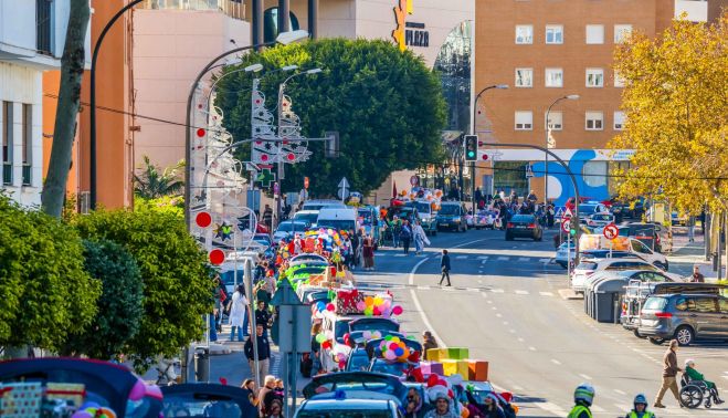 Así fue la caravana solidaria en San Fernando.