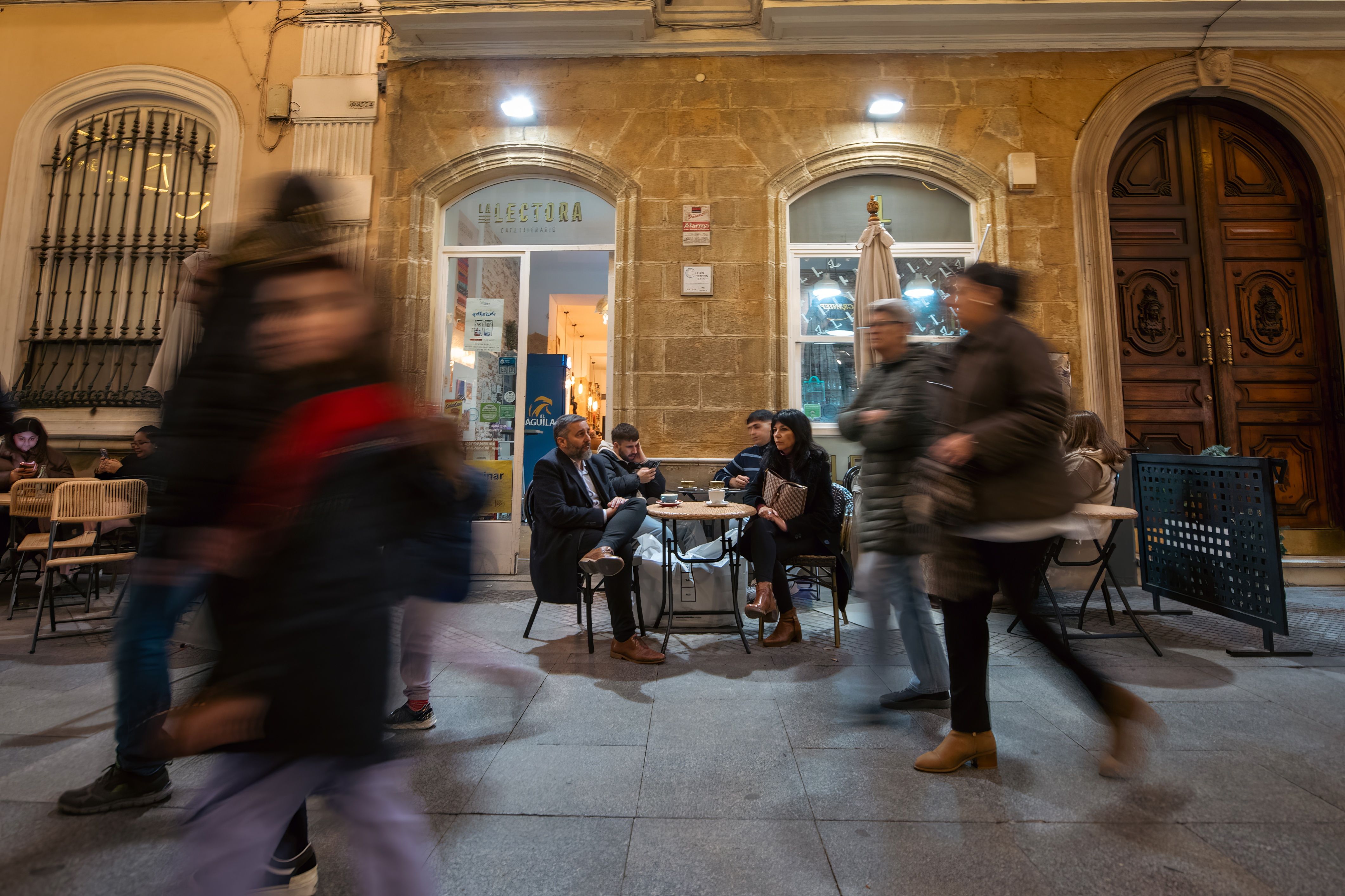 LA LECTORA   CADIZ   CAFETERIA 10