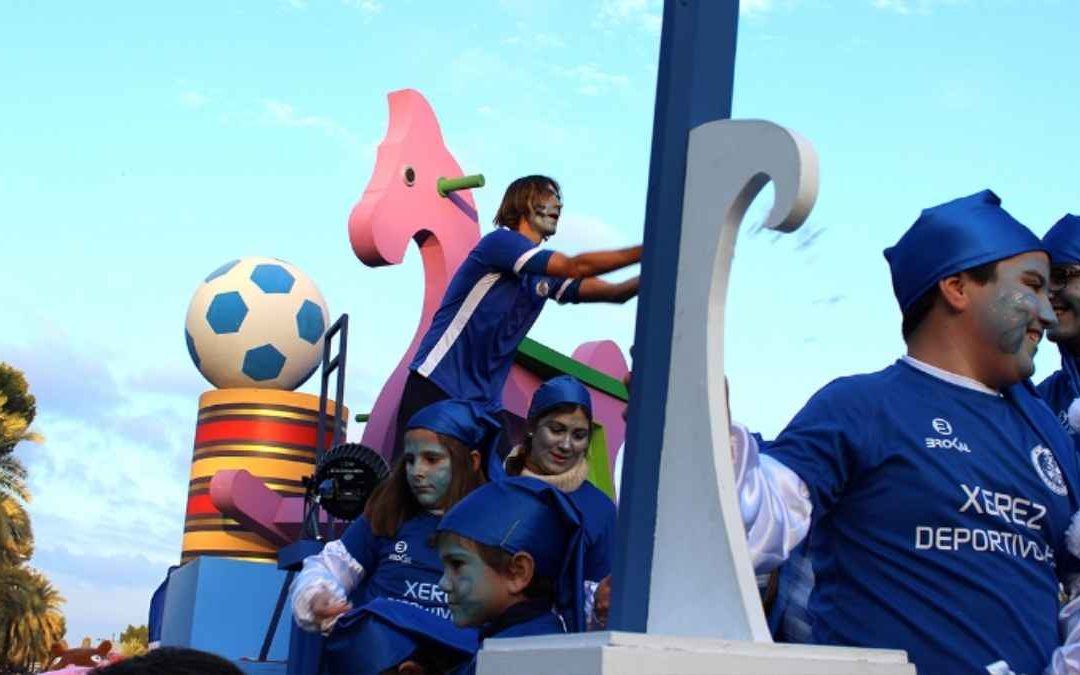 La carroza del Xerez DFC en una cabalgata de Reyes en Jerez.