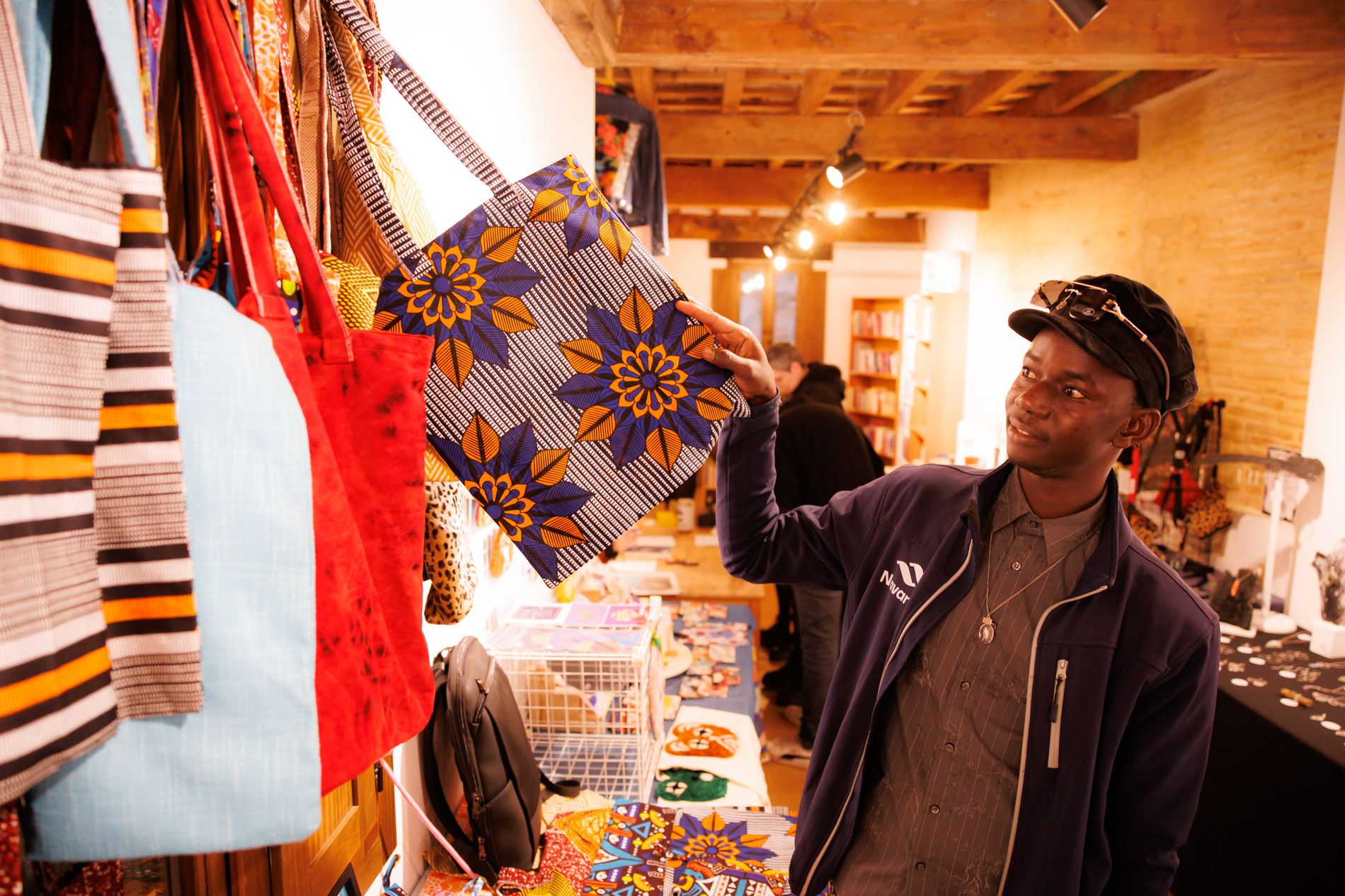 Mamadou posa para lavozdelsur.es en El Corral de San Antón de Jerez.