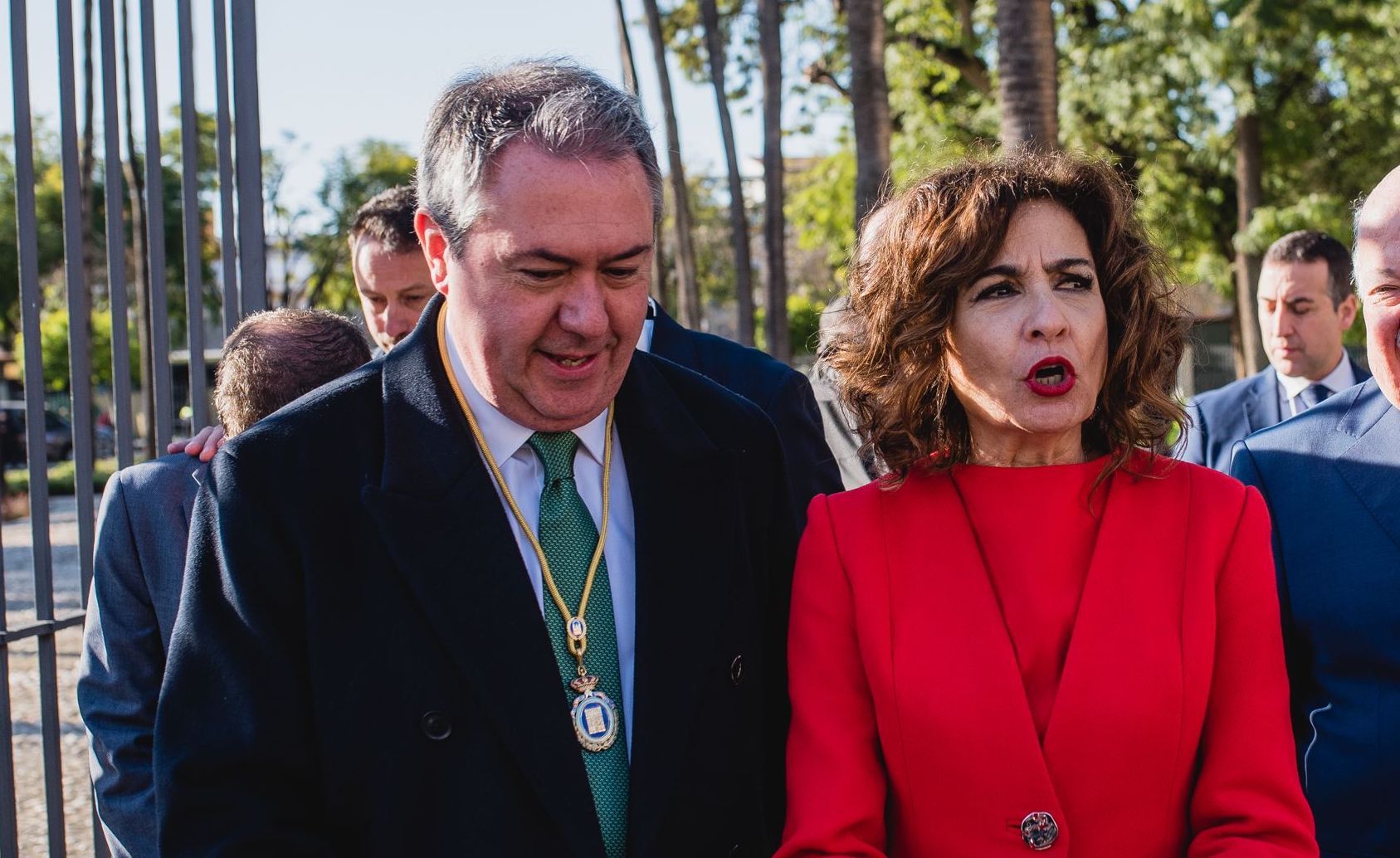 El secretario general del PSOE andaluz, Juan Espadas, y María Jesús Montero, actual vicepresidenta del Gobierno.