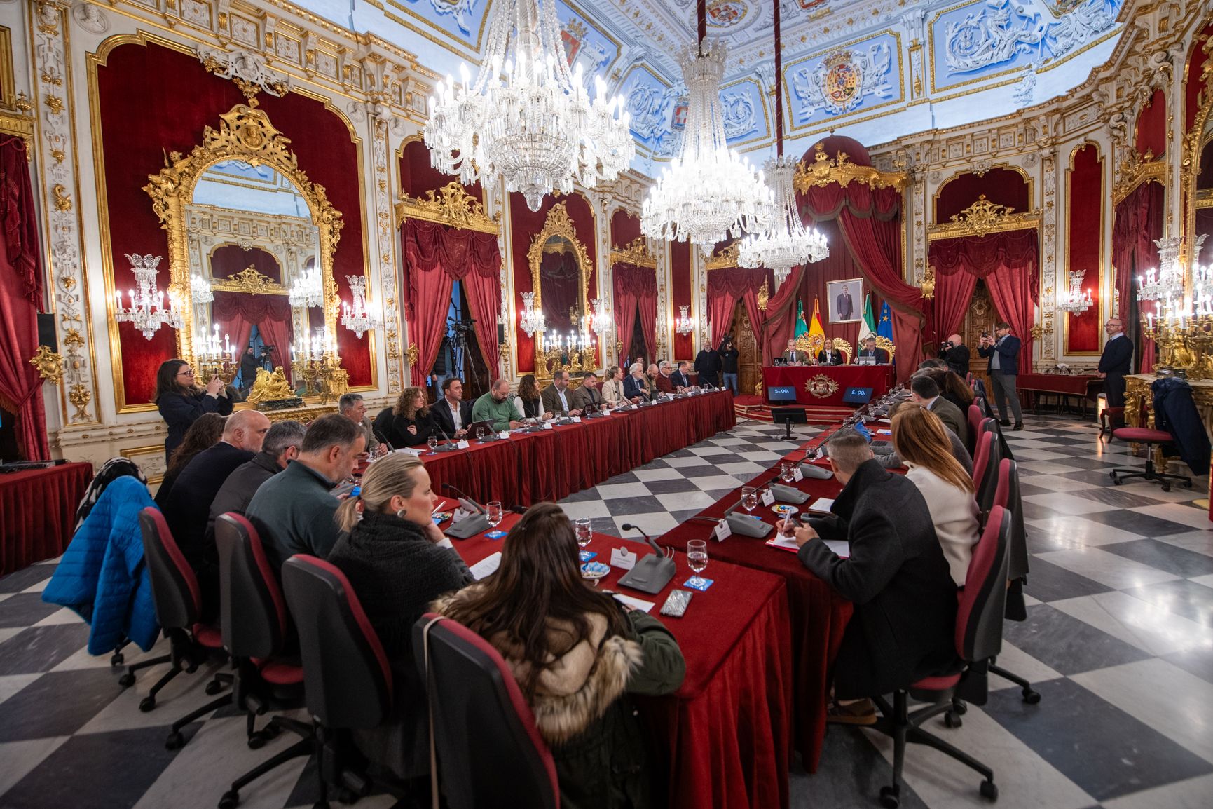 Pleno de Diputación de Cádiz, que ha aprobado los presupuestos para 2025.