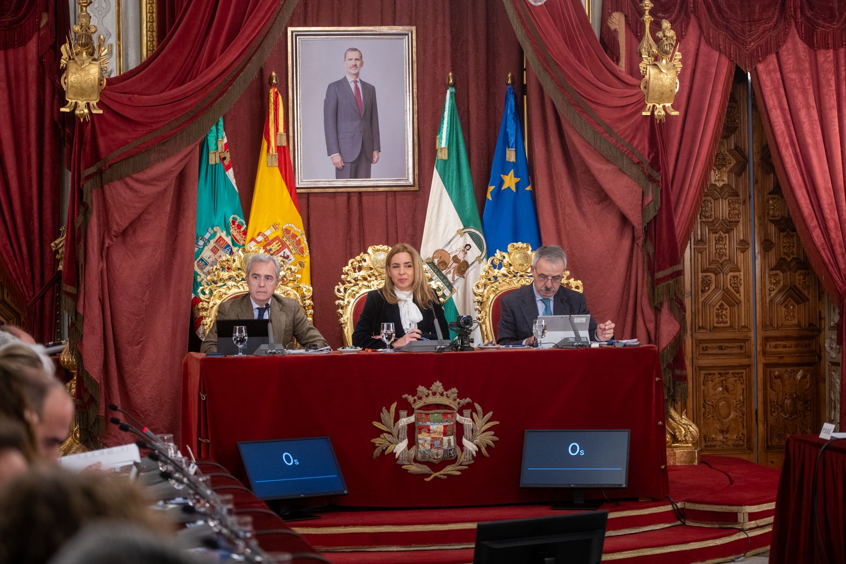 Pleno de presupuestos en Diputación de Cádiz, con Almudena Martínez presidiendo la sesión a finales del pasado 2024.