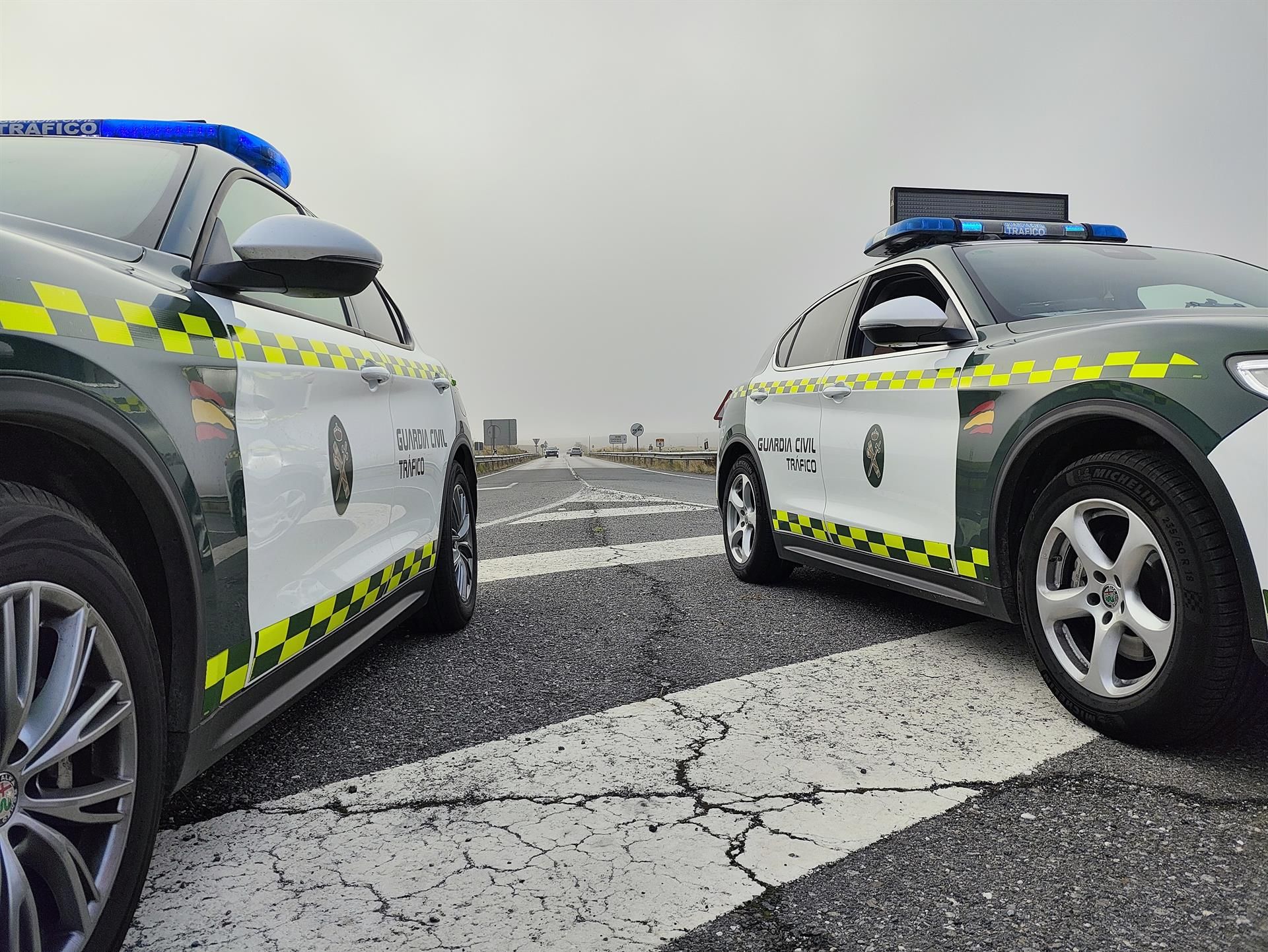 Pillado un camionero en un control en Jerez con un imán en el tacógrafo para falsearlo.