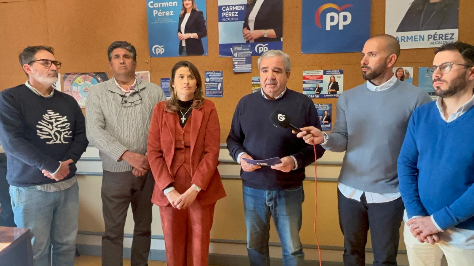 El PP de Sanlúcar dice que el pacto de IU y PSOE se mantiene "por intereses económicos".