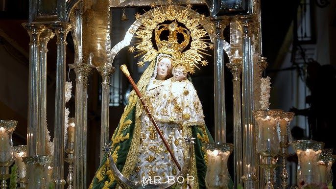 La Virgen de la Piedad, patrona de Iznájar.