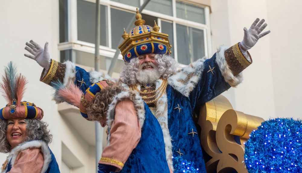 La Cabalgata de Reyes Magos de 2025 de Cádiz, en imágenes.