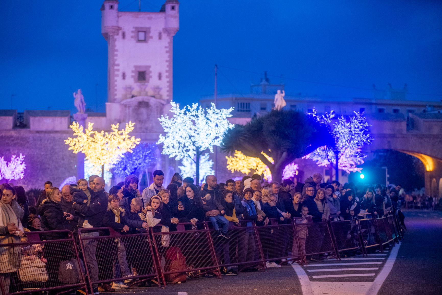 La Cabalgata de Reyes Magos de 2025 de Cádiz, en imágenes. 