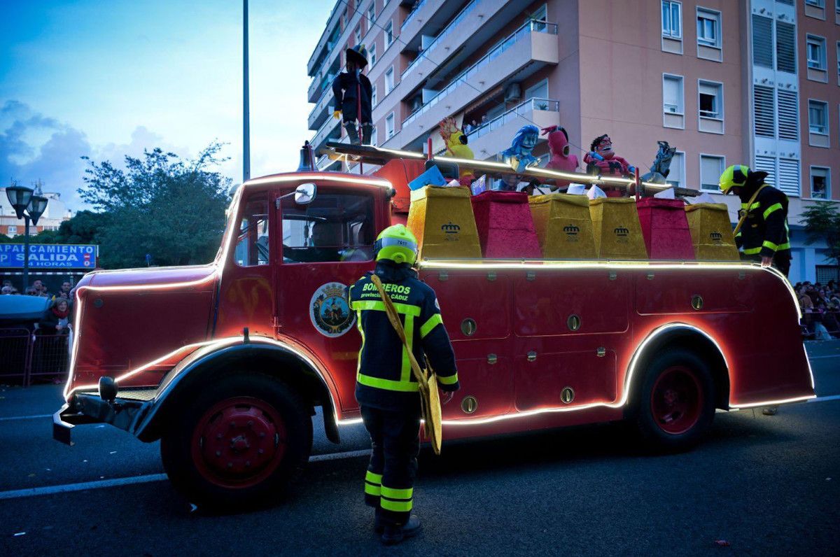 Bomberos del Consorcio provincial participan en tres Cabalgatas de la provincia de Cádiz. 