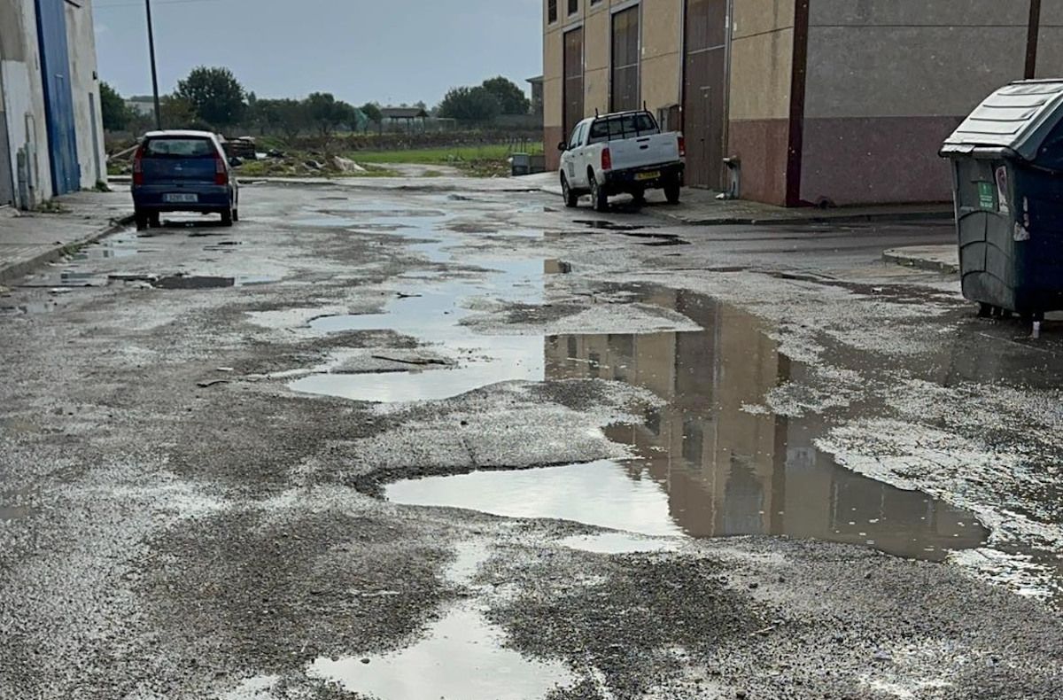 Así de encuentra el Parque Comercial Las Dunas de Sanlúcar.