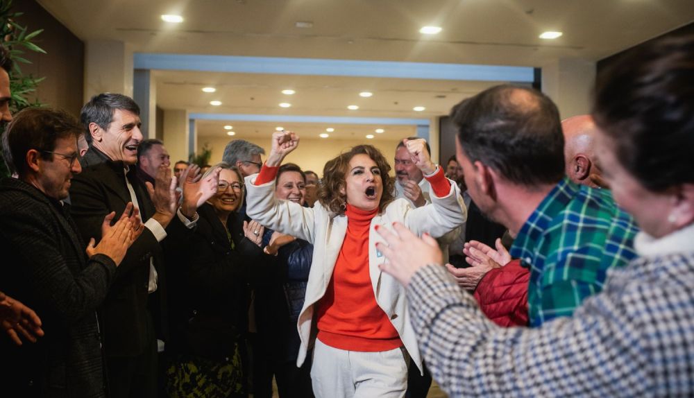 El acto de María Jesús Montero para anunciar su candidatura a dirigir el PSOE andaluz, en imágenes.