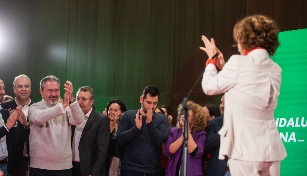 El acto de María Jesús Montero para anunciar su candidatura a dirigir el PSOE andaluz, en imágenes.