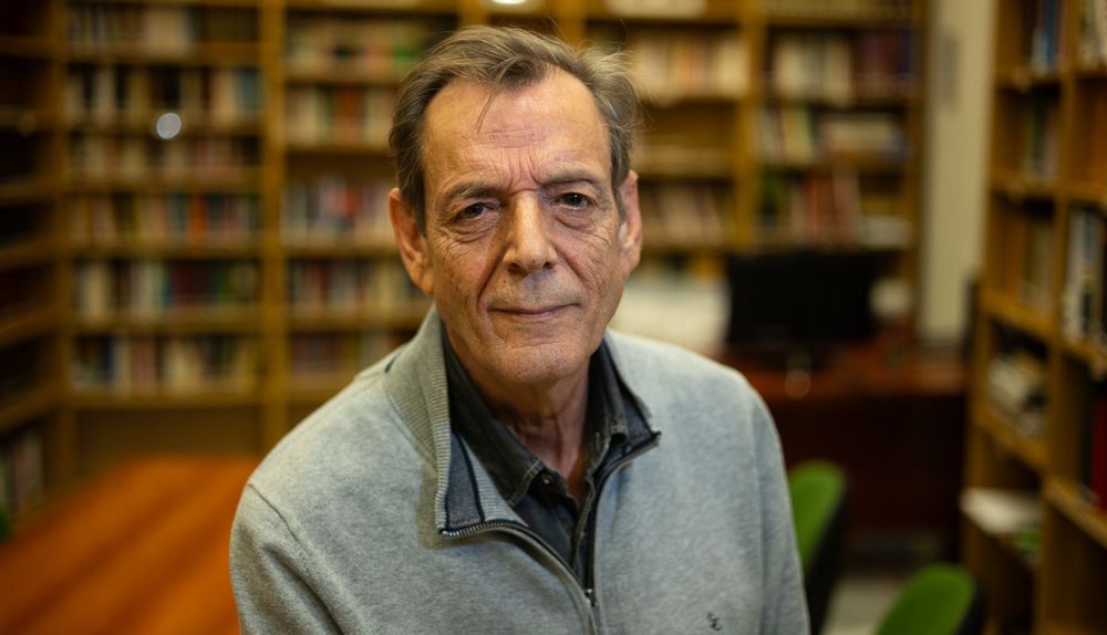 Retrato de José Luis Manzano, en el Ateneo de Jerez.