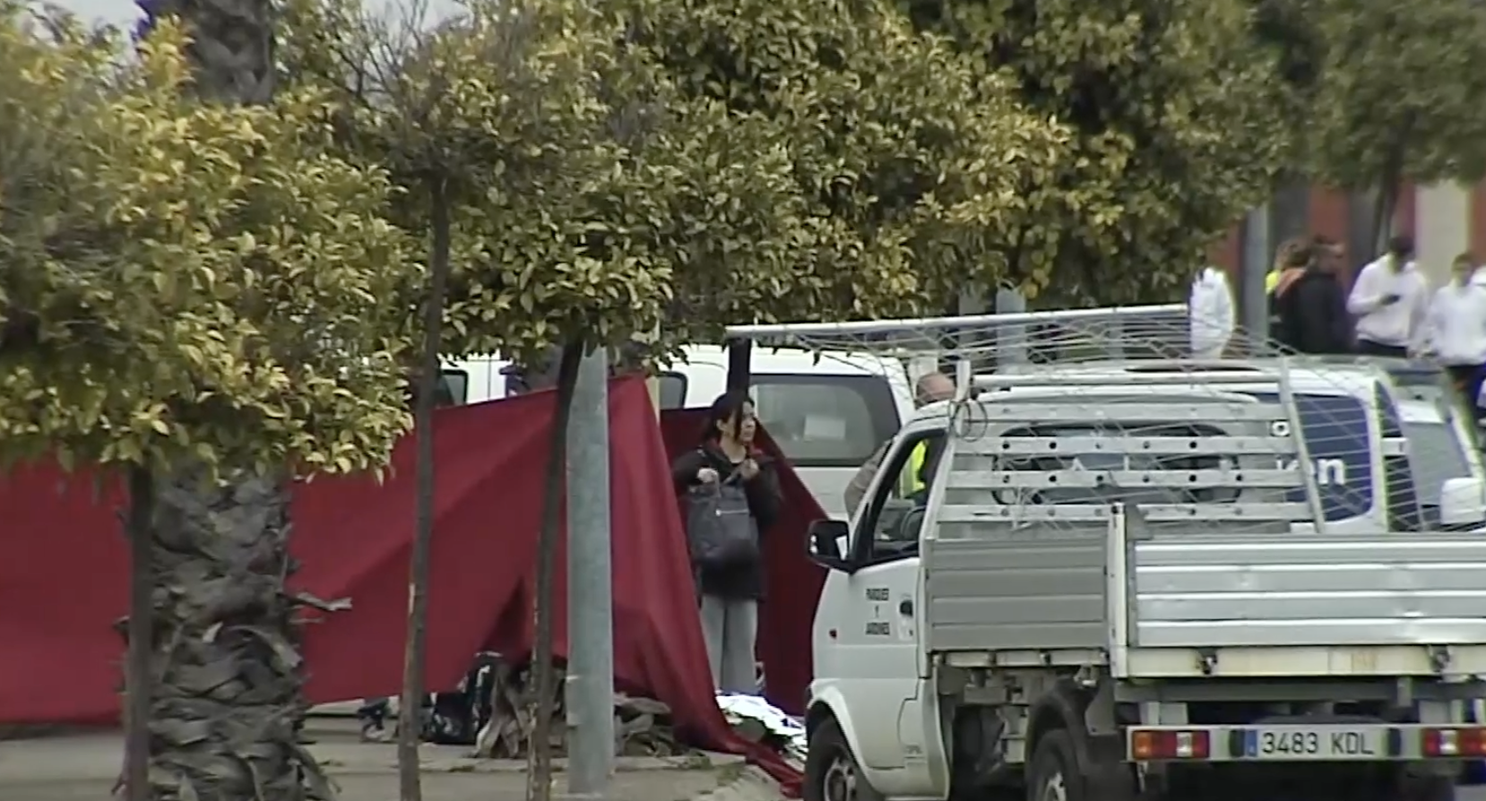 Escena del crimen de Aarón M. C., en Gerena, donde estudiaba FP, en una imagen de Canal Sur el pasado miércoles.