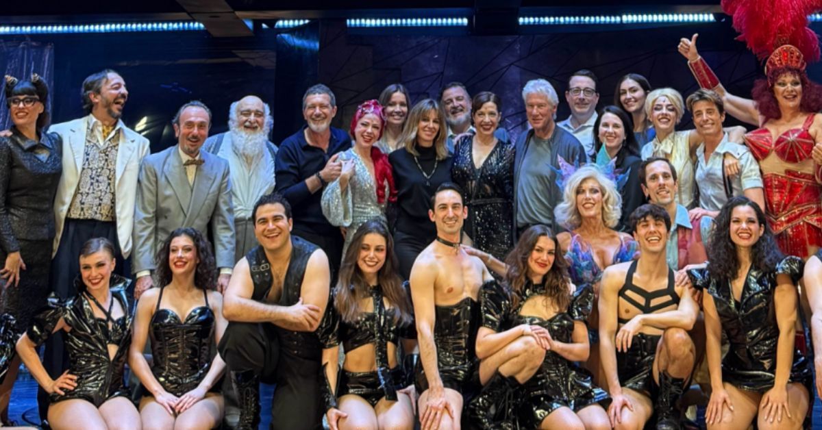 El actor Richard Gere, con parte del elenco de 'Gipsy', musical dirigido por Antonio Banderas.