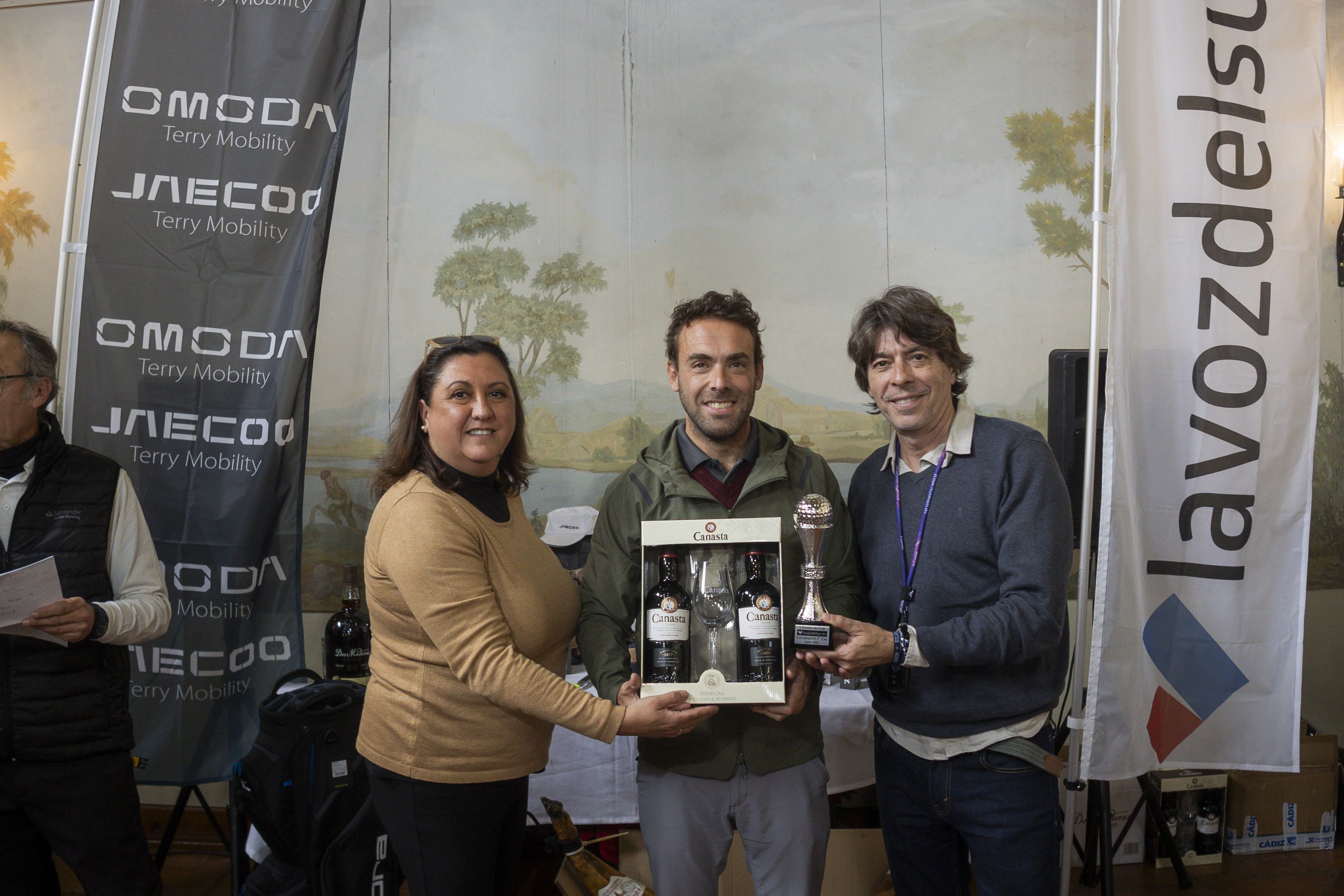 Uno de los ganadores del primer torneo de golf de lavozdelsur.es.