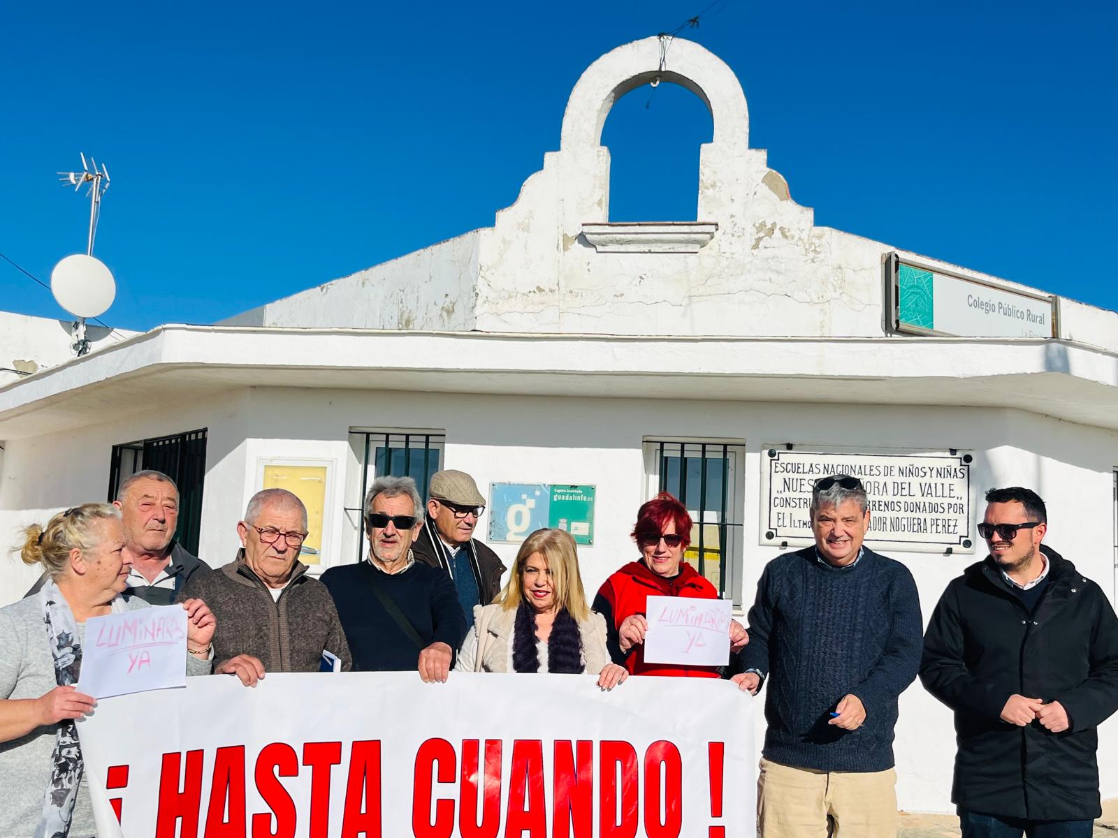 Mamen Sánchez, diputada del PSOE, con la Federación Jerez Urbano y Rural.