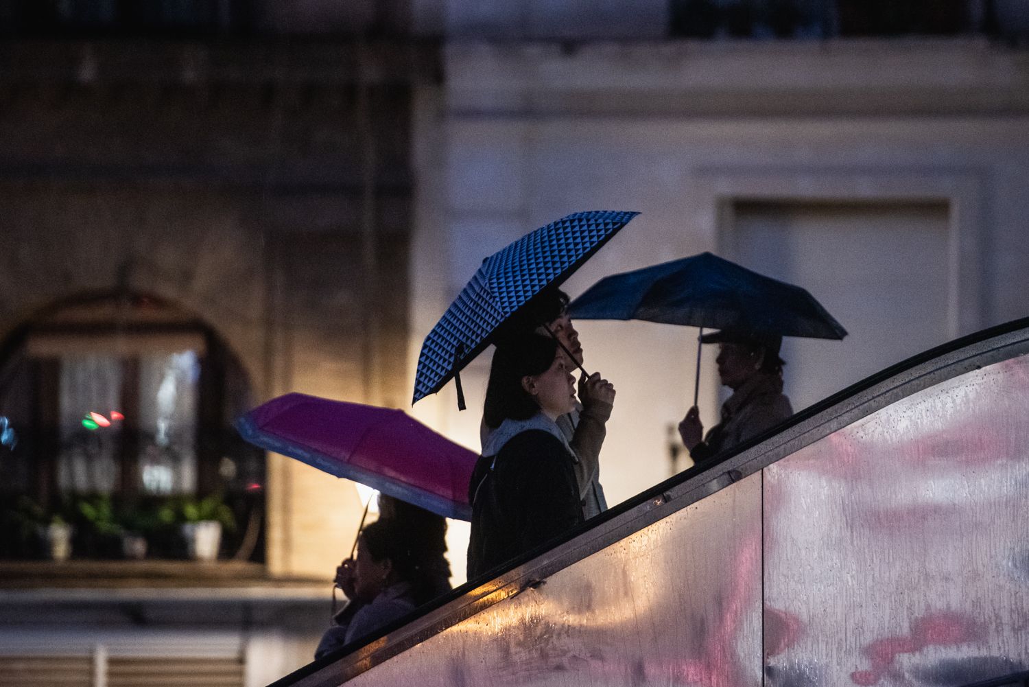 Paraguas en Sevilla, esta semana.