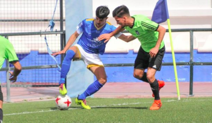 Carrasco, a la izquierda, durante un pasado partido del Xerez CD. FOTO: XEREZCD.COM