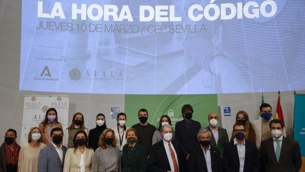 'La hora del código' busca capacitar docentes para formar en informática a alumnos de la Tres Mil Viviendas